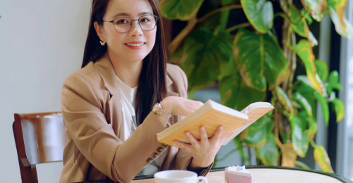 Ms Hoa TOEIC - Chủ tịch trường Anh ngữ nổi tiếng Hà Nội tiết lộ nỗi lo về 2 cô con gái 