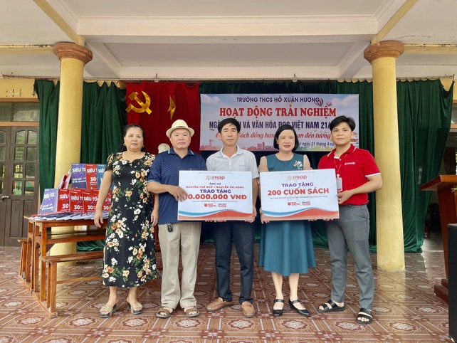 IMAP VIỆT NAM TRAO HỌC BỔNG CHO HỌC SINH TRƯỜNG THCS HỒ XUÂN HƯƠNG, NGHỆ AN 